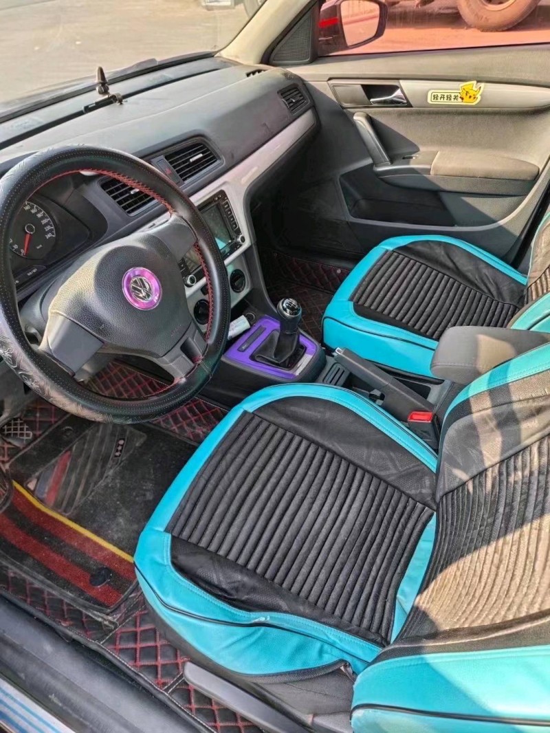 济南17年大众朗逸5