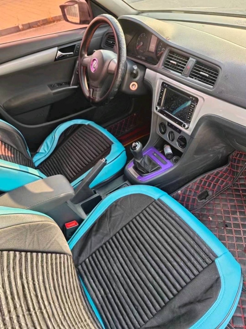 济南17年大众朗逸6