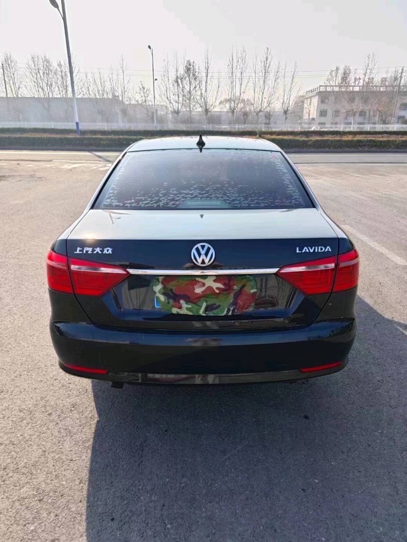 济南17年大众朗逸8