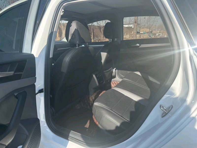 保定22年大众速腾4