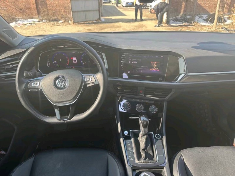 保定22年大众速腾5