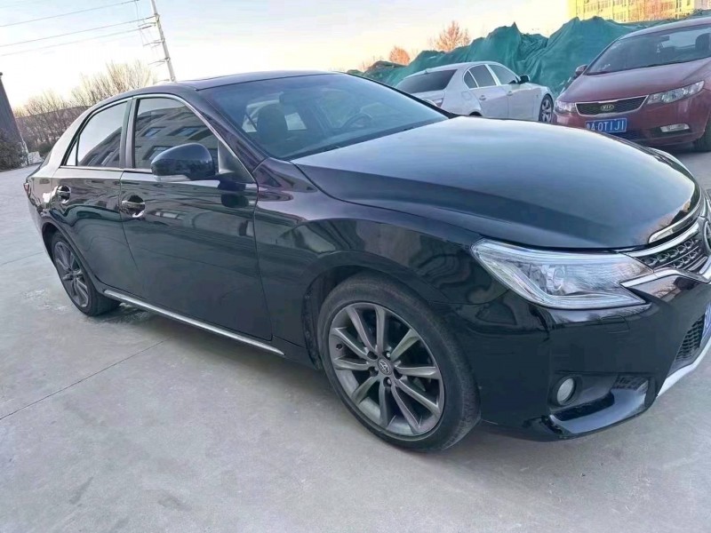 济南17年丰田锐志3