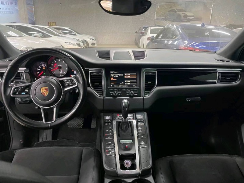 广州15年保时捷Macan4