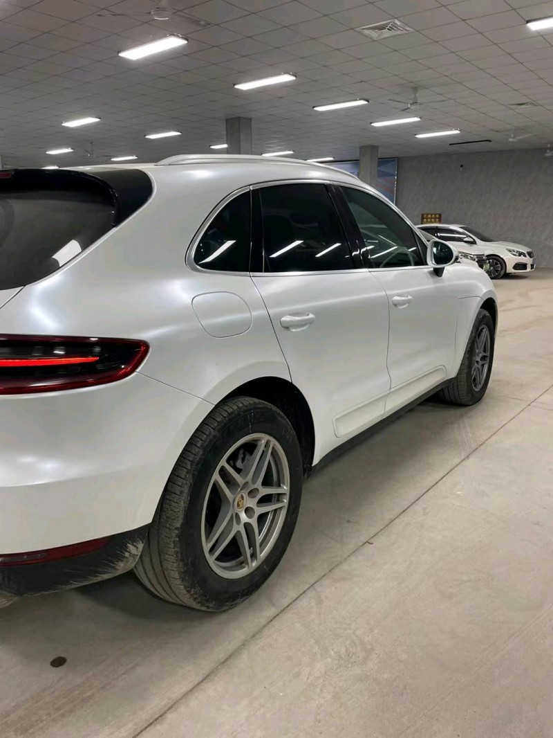 广州15年保时捷Macan7