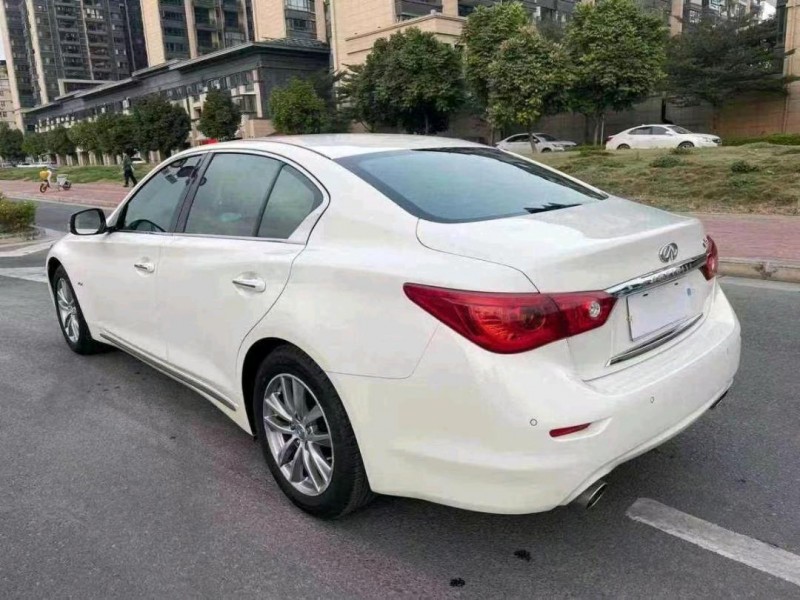 泉州15年英菲尼迪Q50L3