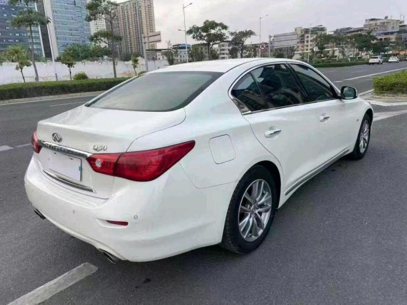 泉州15年英菲尼迪Q50L5