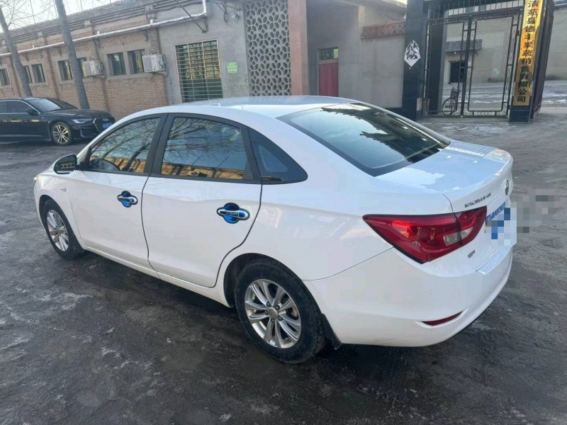 保定16年别克英朗8