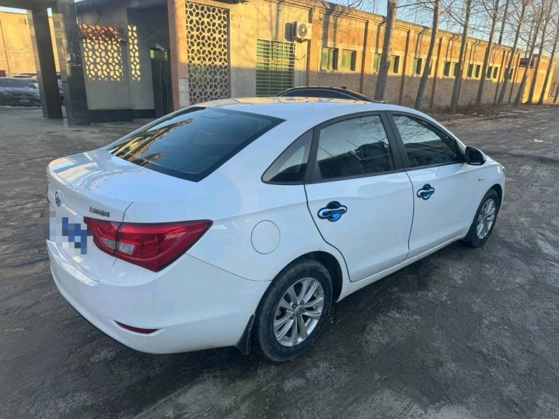 保定16年别克英朗9