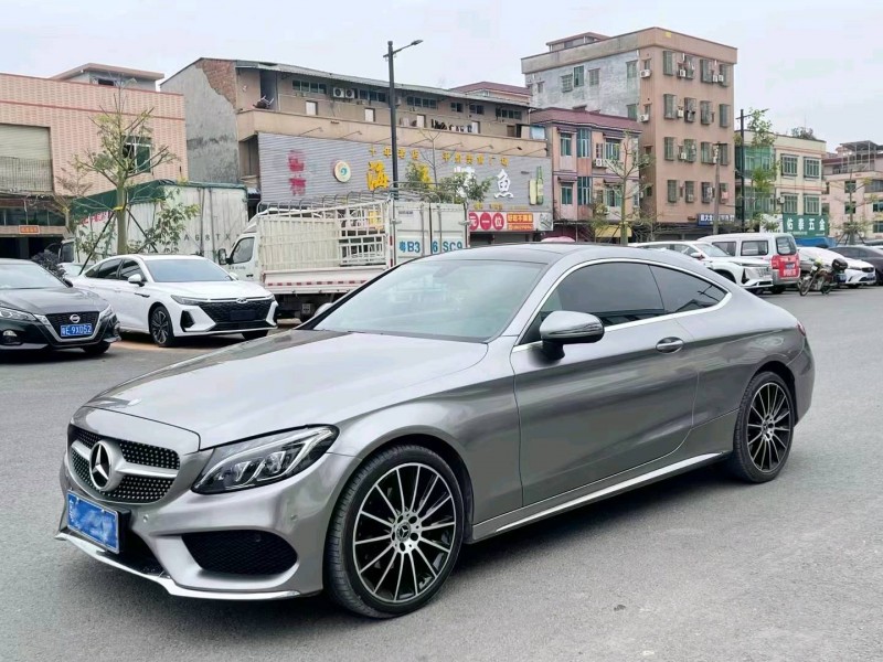广州17年奔驰C3