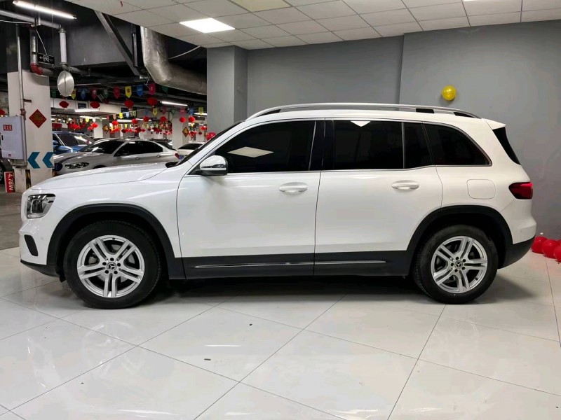 成都21年奔驰GLB2