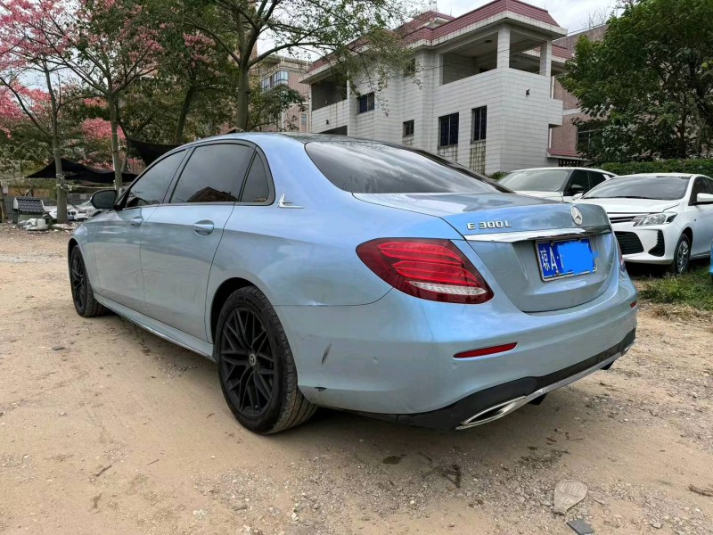广州18年奔驰E9