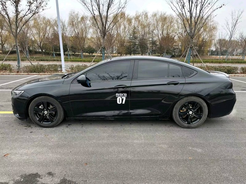 徐州18年别克君威3