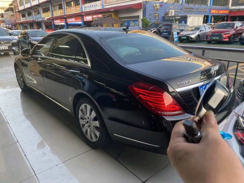 广州15年奔驰S4