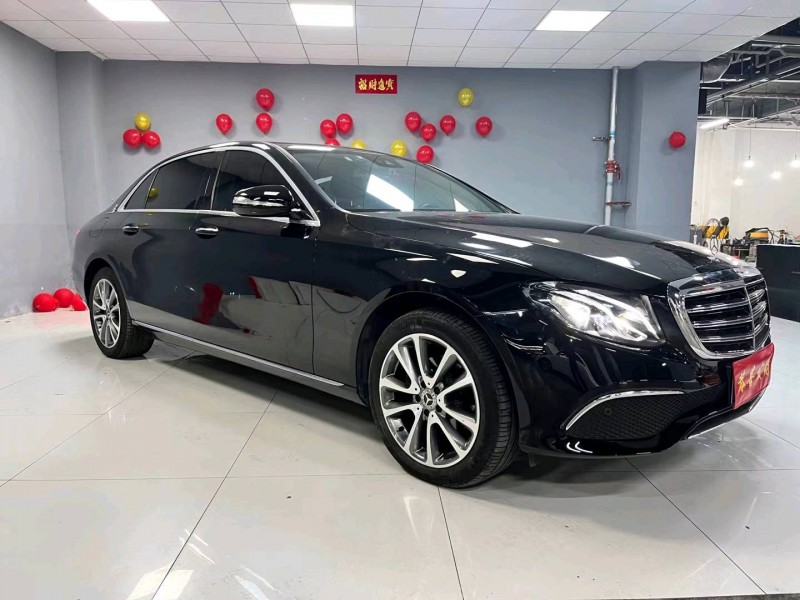成都17年奔驰E5