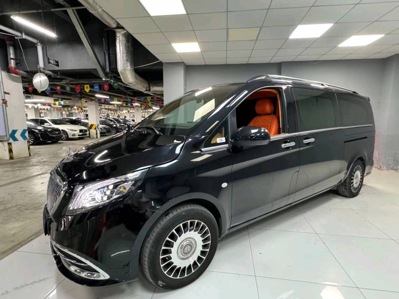 成都20年奔驰威霆3