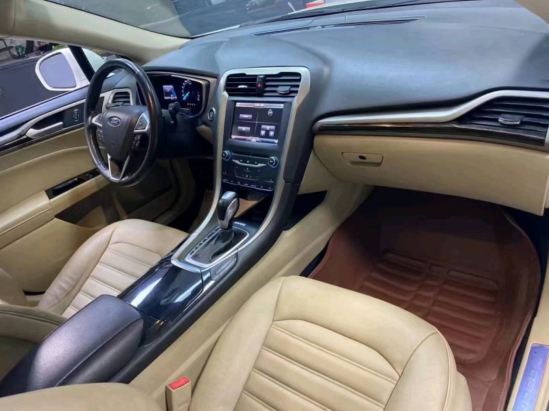 成都16年福特蒙迪欧9