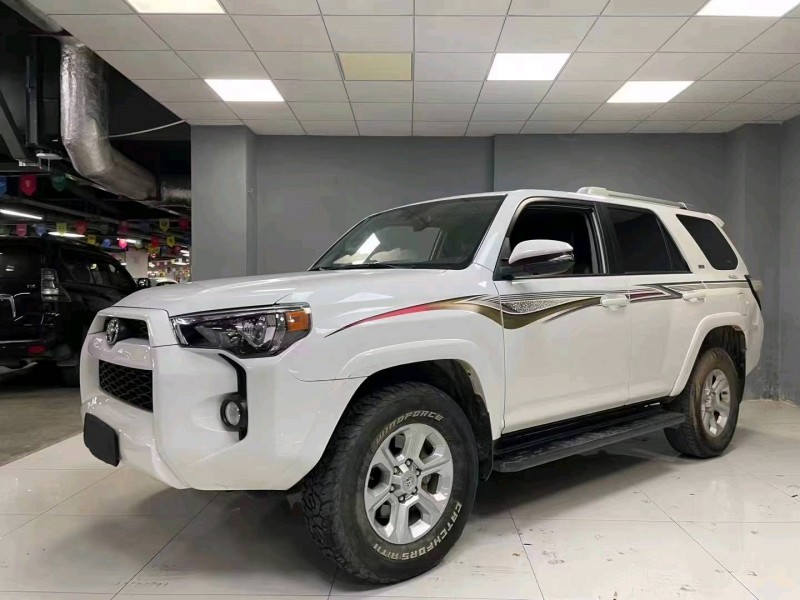 成都19年丰田超霸6