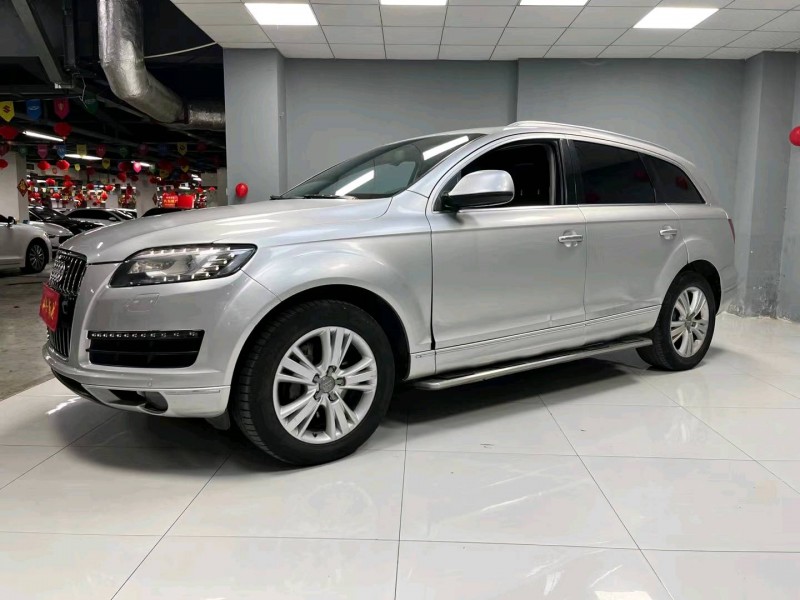 成都11年奥迪Q73