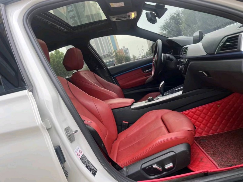 济宁19年宝马3系6