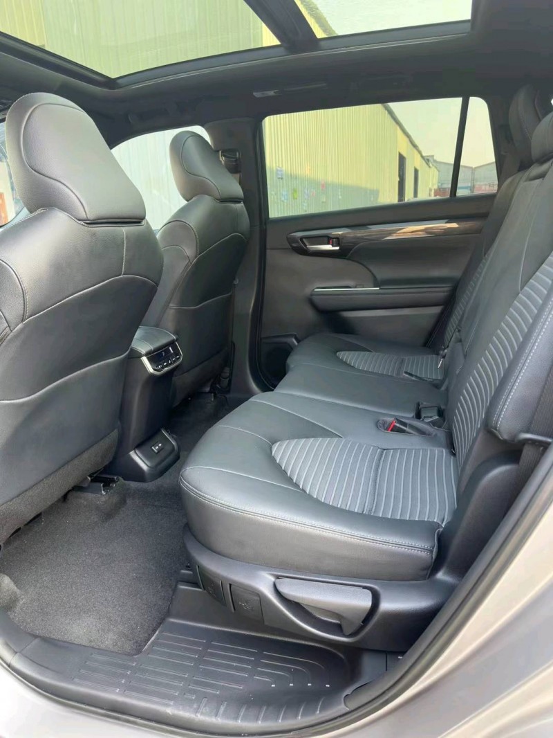 佛山23年丰田皇冠8