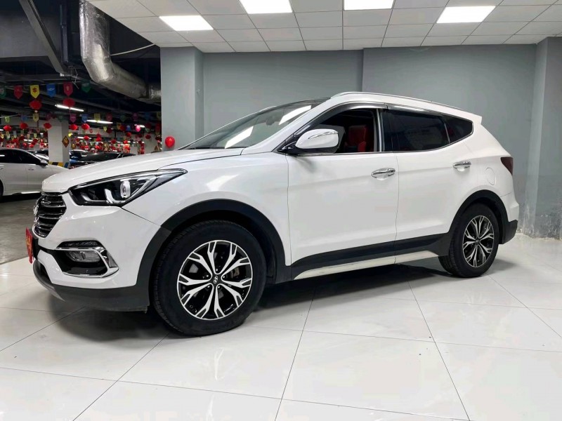 成都17年现代新胜达3