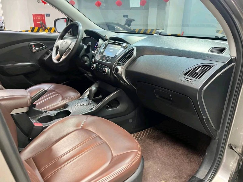 成都13年现代ix358