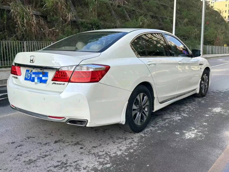 广州15年本田雅阁2