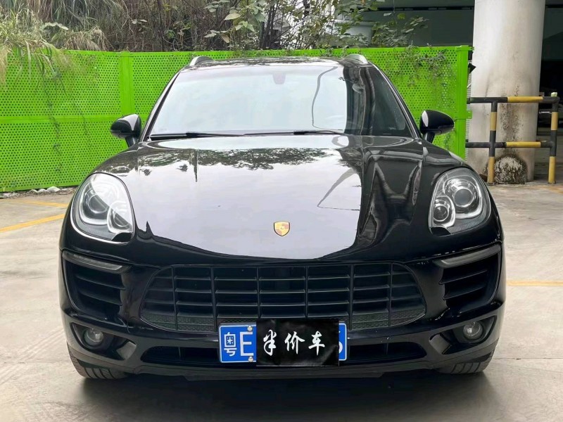 广州16年保时捷Macan1