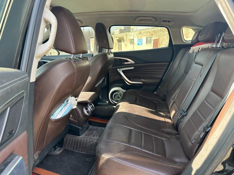 平頂山20年長城汽車WEY VV75
