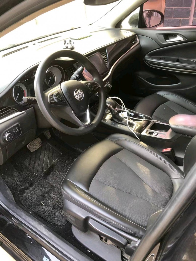 临沂17年别克威朗7