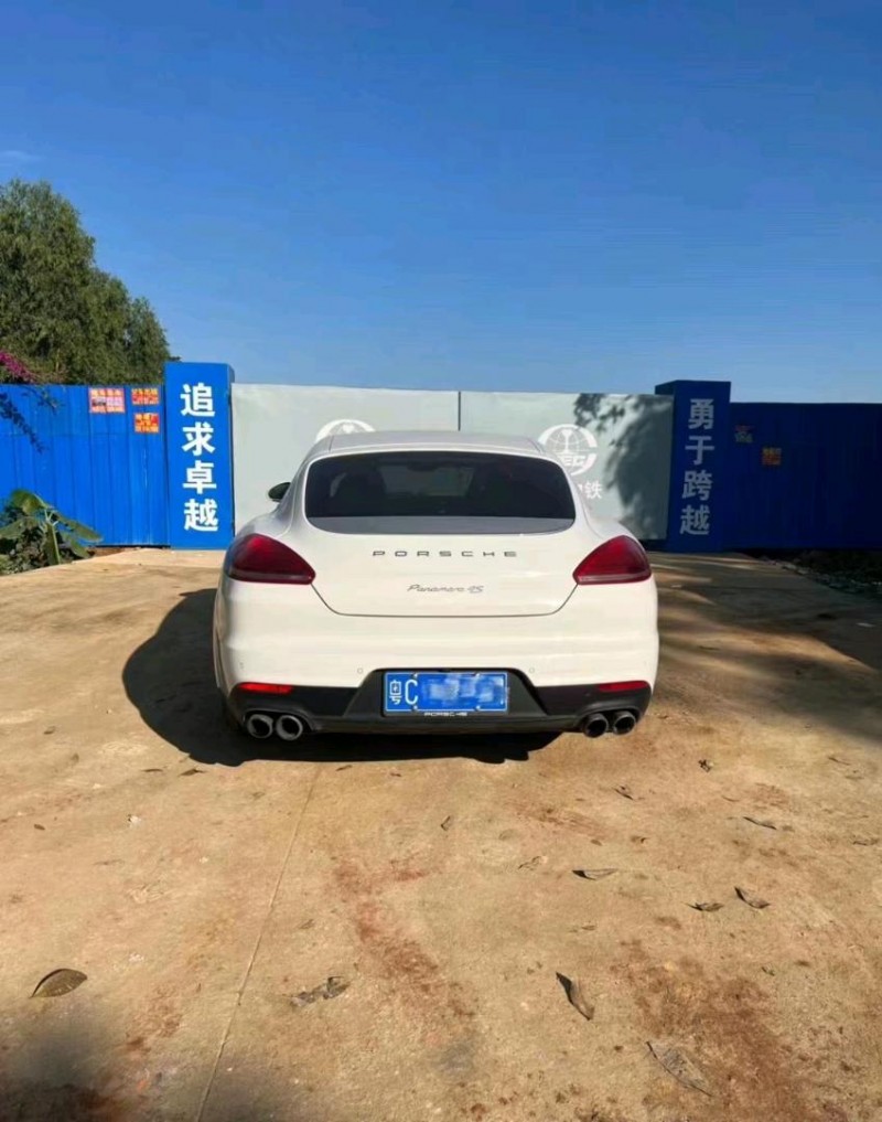珠海15年保时捷帕拉梅拉2