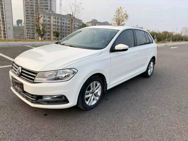 宜昌16年大众桑塔纳2