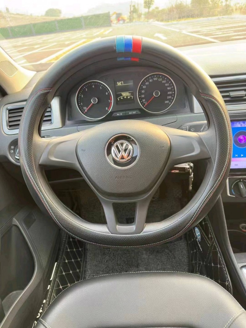 宜昌16年大众桑塔纳5