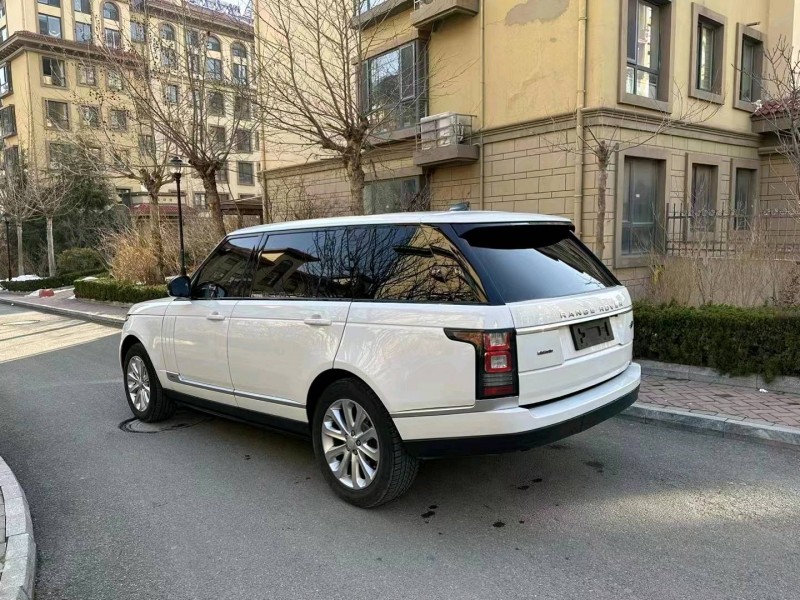 青岛17年路虎揽胜行政7