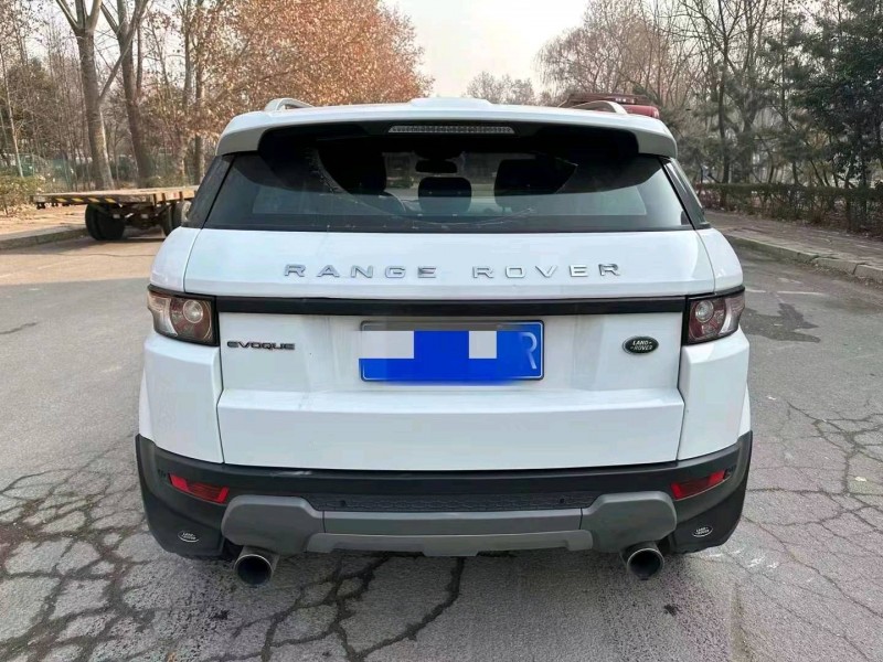 枣庄15年路虎极光9