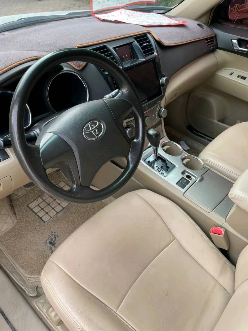 潍坊13年丰田汉兰达4