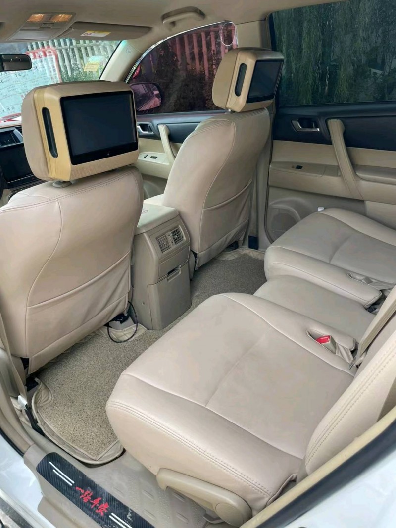 潍坊13年丰田汉兰达5