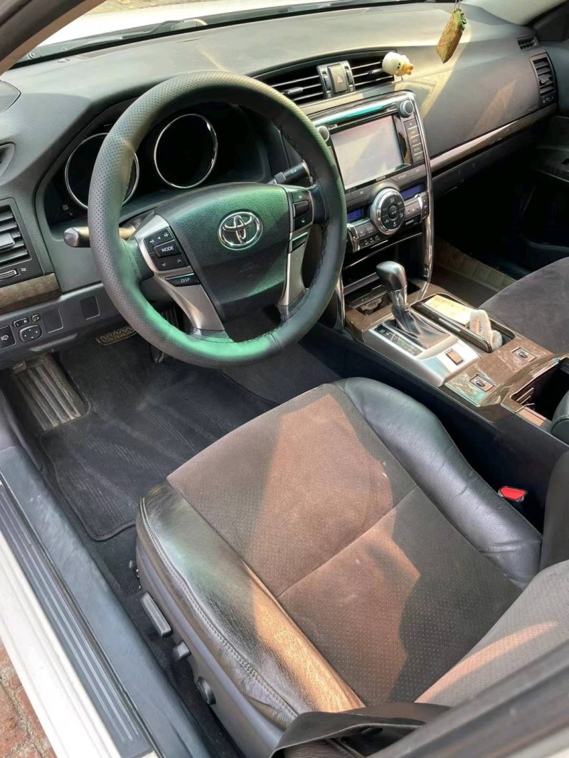 潍坊14年丰田锐志4