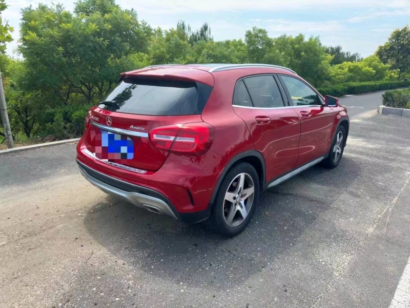 东营15年奔驰GLA4