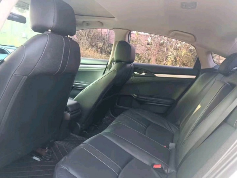 珠海17年本田思域6