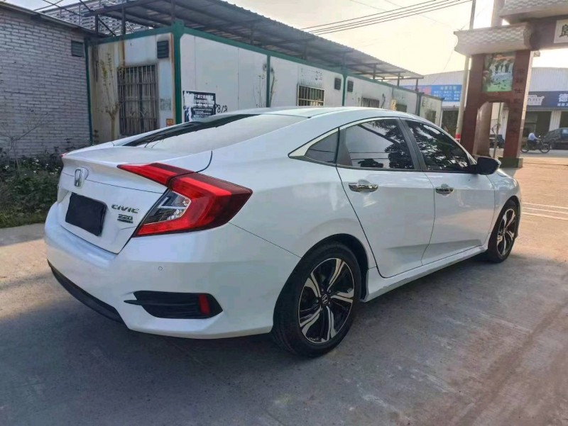 珠海17年本田思域9