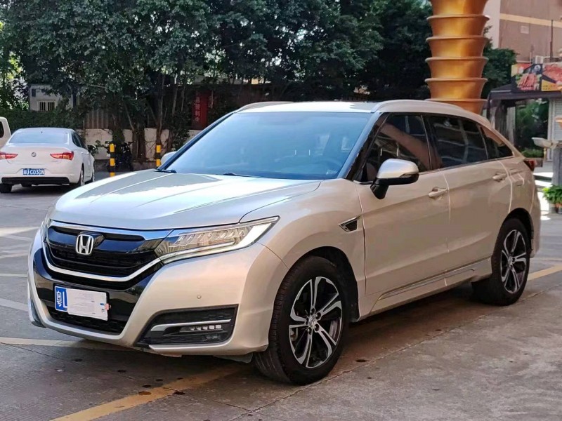 珠海17年本田URV2