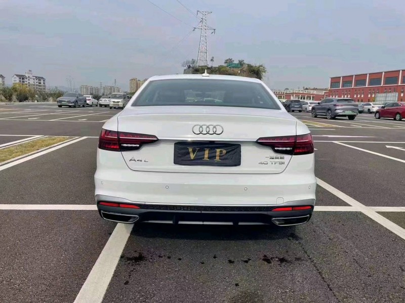 宜昌23年奧迪A4L9
