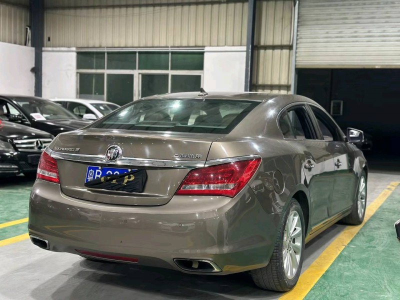 深圳15年别克君越3