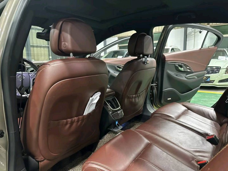 深圳15年别克君越5