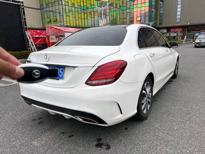 深圳15年奔驰C7