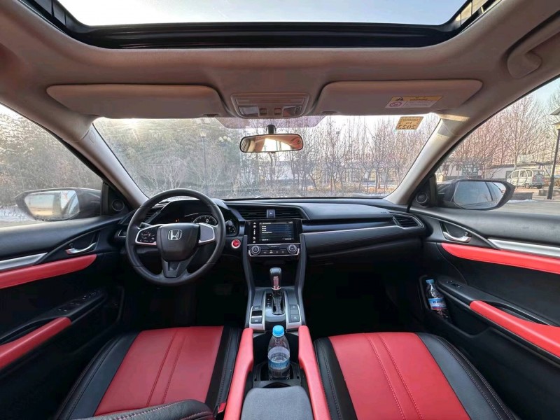 济南19年本田思域5