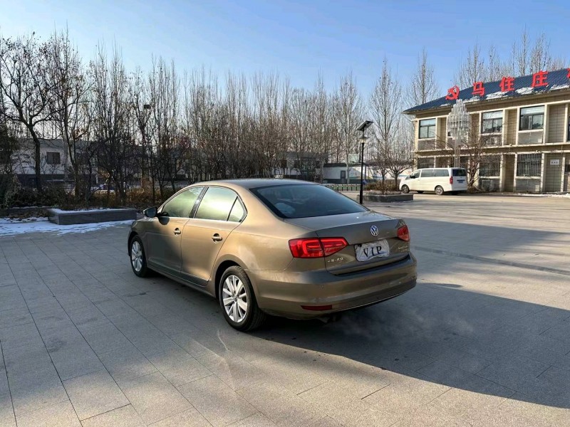 济南16年大众速腾8