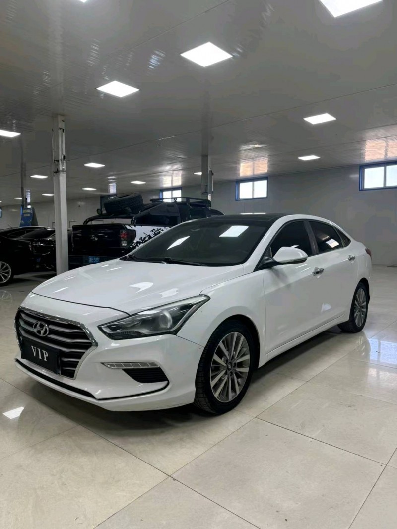 廊坊17年现代名图2