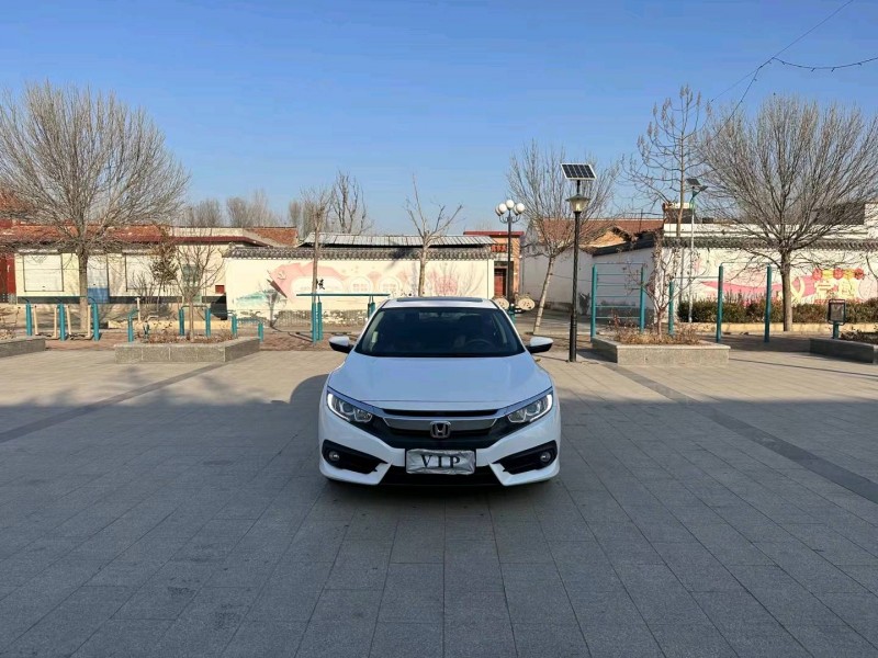 济南17年本田思域1